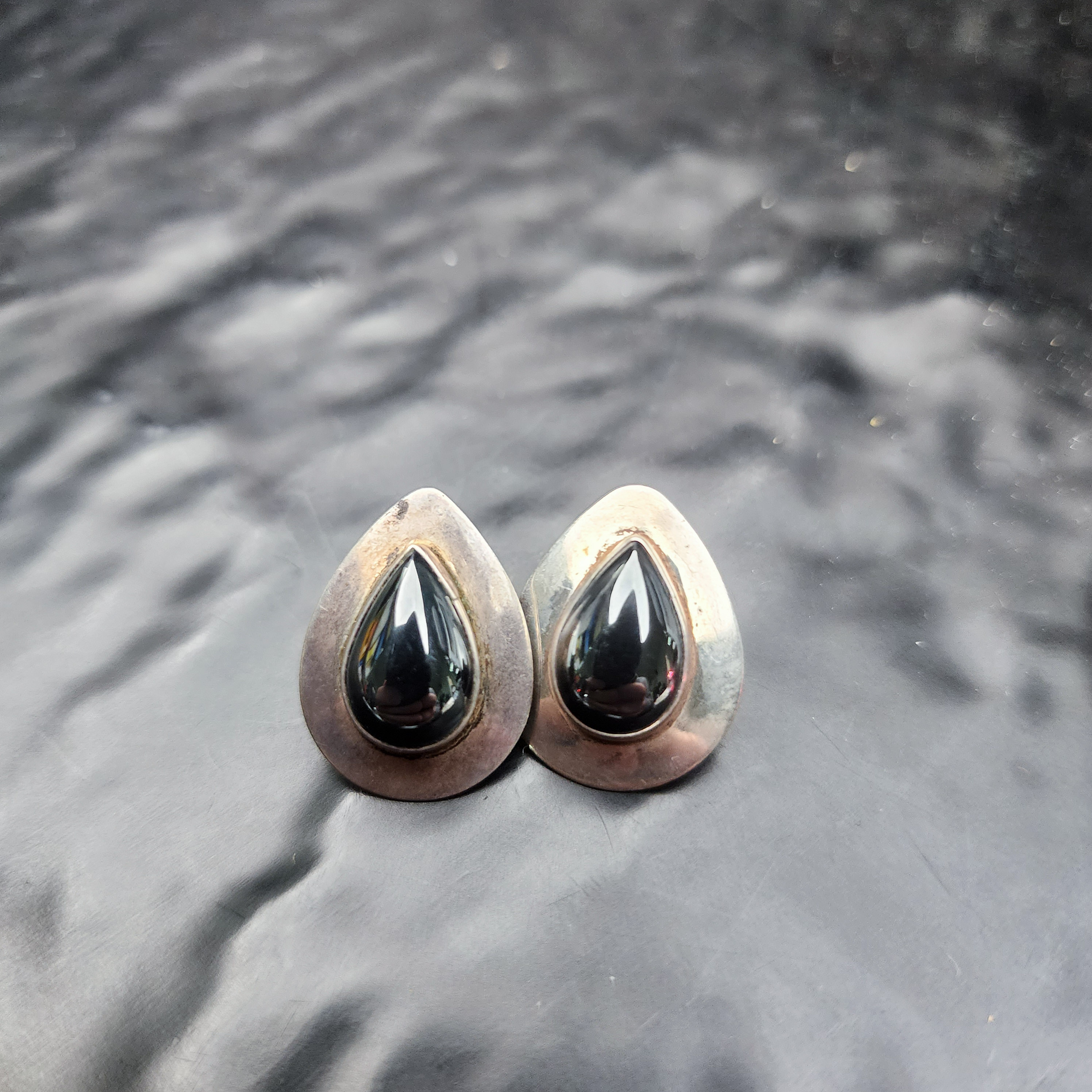 Rare Sensa Eustace Zuni Sterling Silver Black Onyx Teardrop